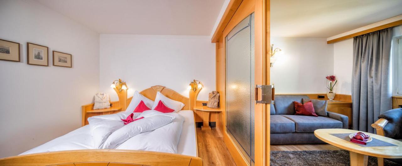 Aktiv & Wellnesshotel Zentral Prato allo Stelvio Esterno foto