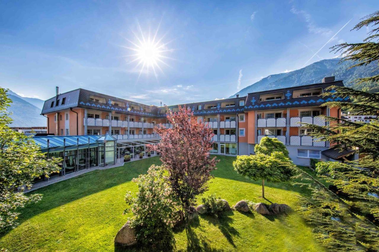 Aktiv & Wellnesshotel Zentral Prato allo Stelvio Esterno foto