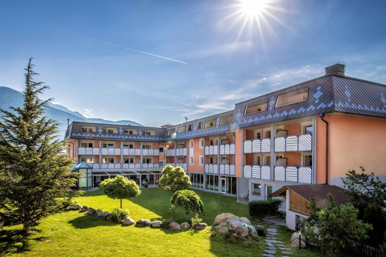 Aktiv & Wellnesshotel Zentral Prato allo Stelvio Esterno foto