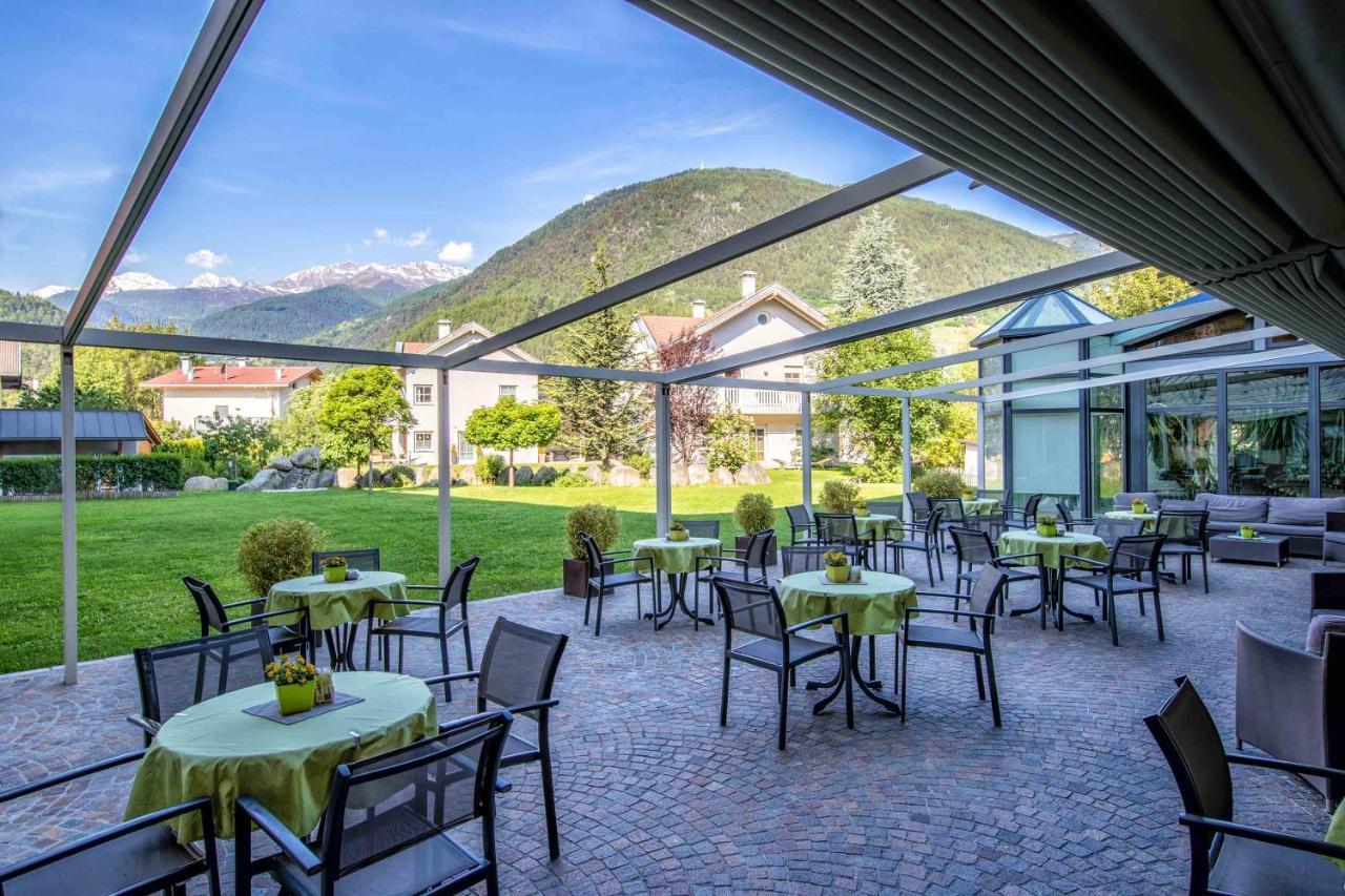 Aktiv & Wellnesshotel Zentral Prato allo Stelvio Esterno foto