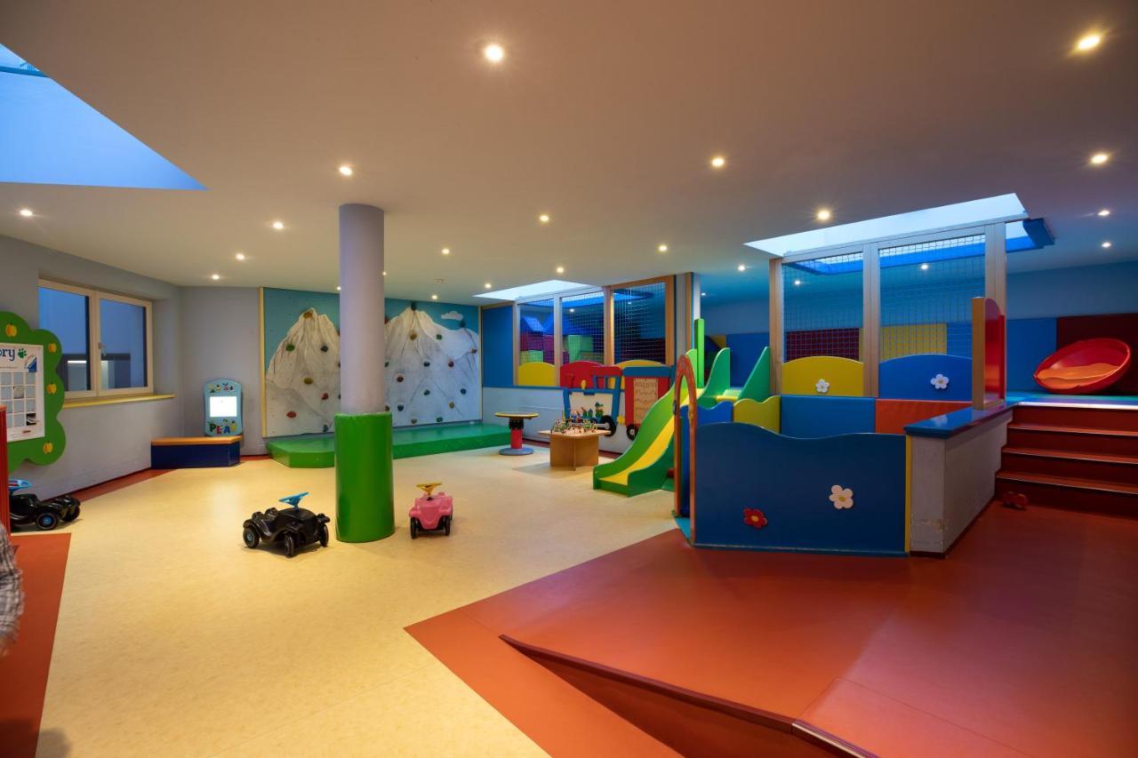 Aktiv & Wellnesshotel Zentral Prato allo Stelvio Esterno foto