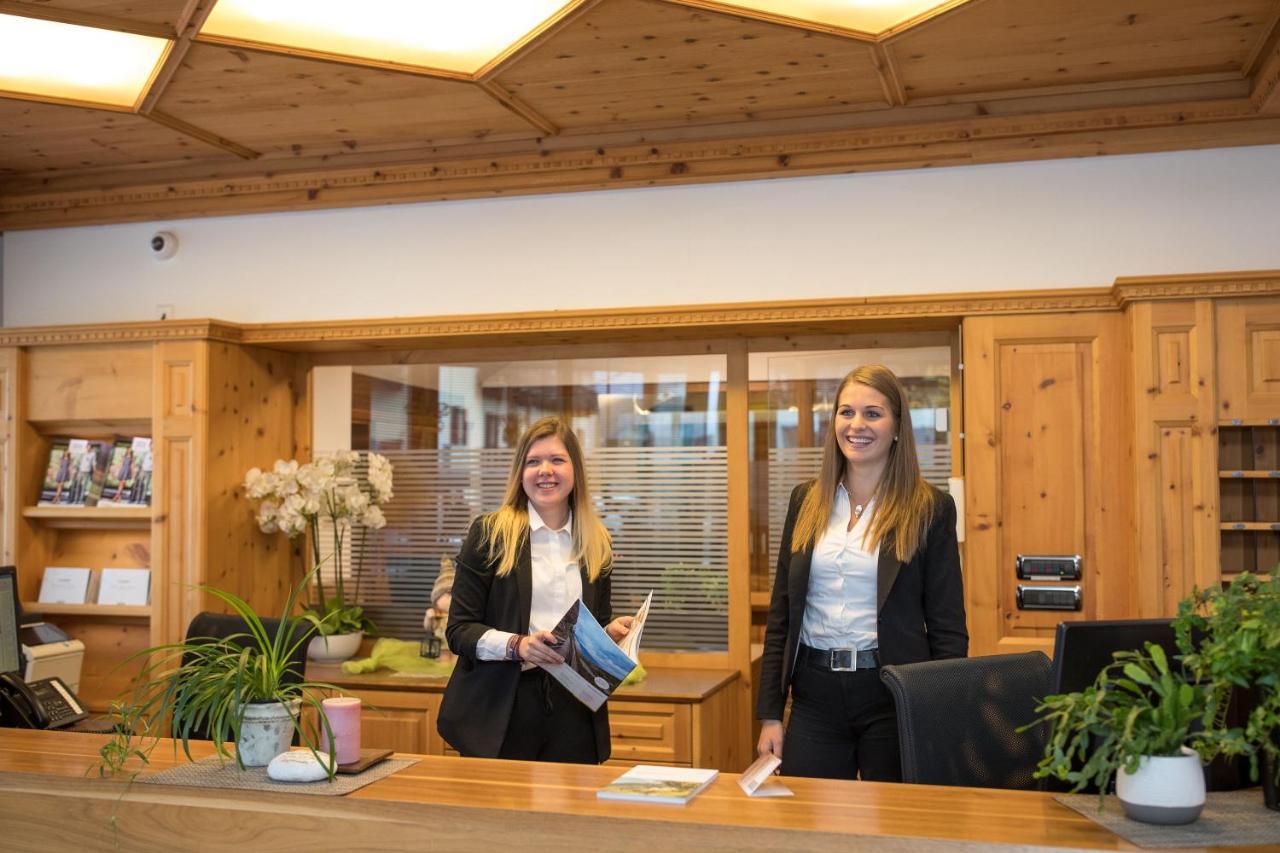Aktiv & Wellnesshotel Zentral Prato allo Stelvio Esterno foto